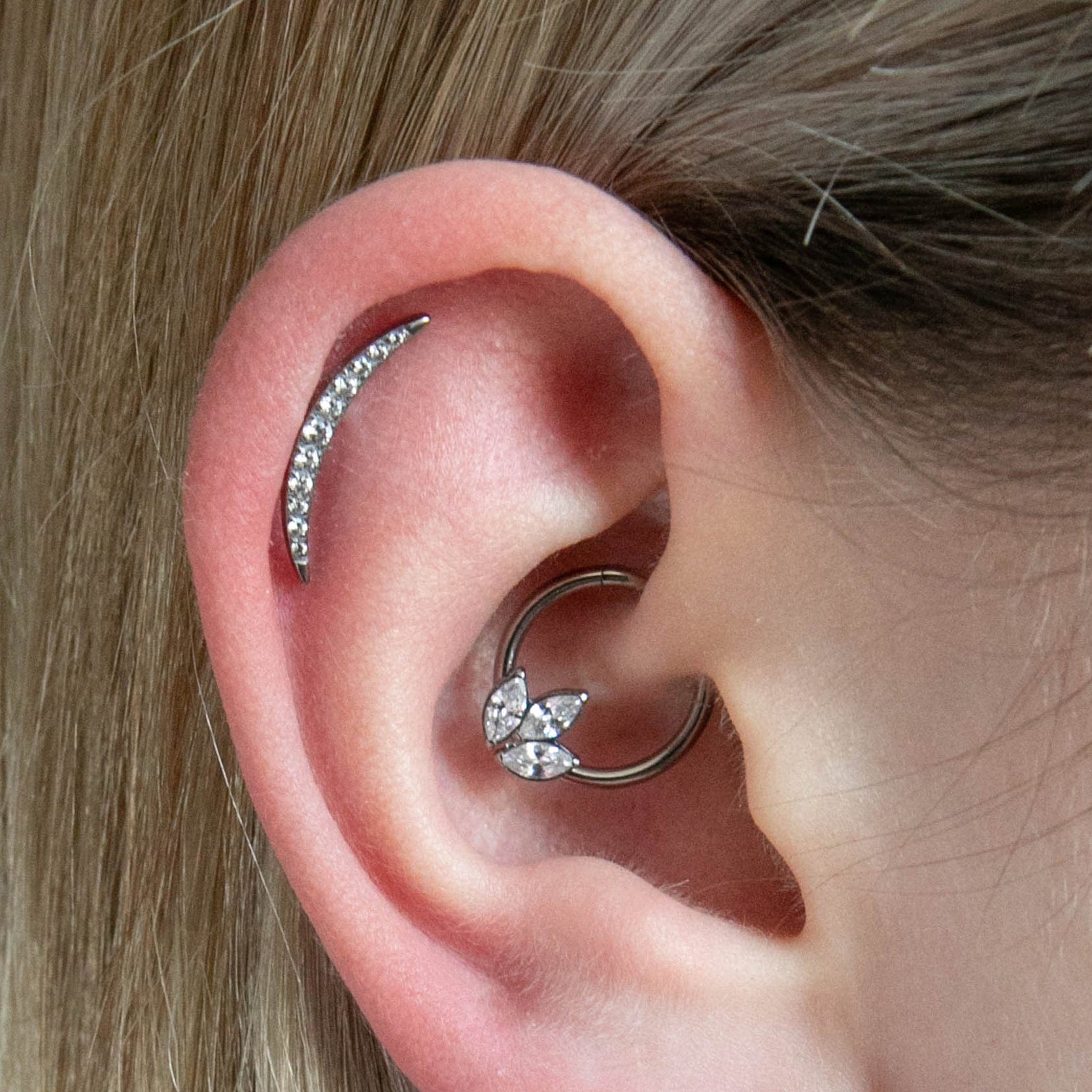 Twilight London Hoop Silver Elements Crystal Daith Hoop