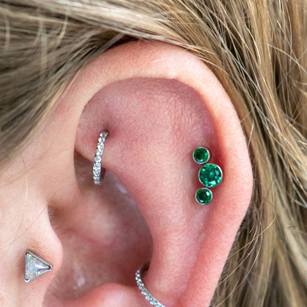 Twilight London Labret Piercing Green Orb Curved Labret Earrings