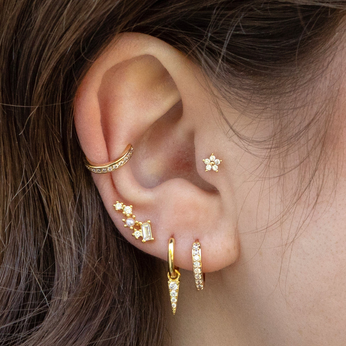 Tags Piercing Tiny Flower Tragus Piercing – Twilight London